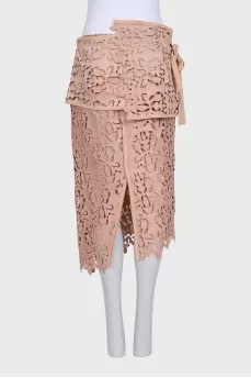 Pink skirt decorated with lace