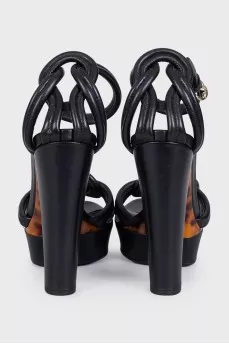 Leather sandals with animal print accents
