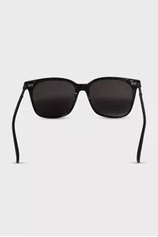 Сонцезахисні окуляри wayfarer у прямокутній оправі