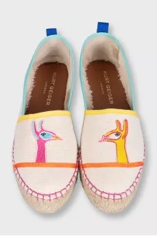 Beige espadrilles with embroidery