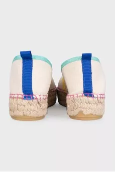 Beige espadrilles with embroidery