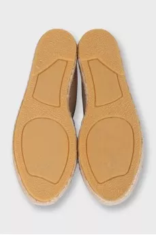 Beige espadrilles with embroidery