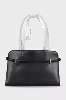 Meti bag with tag