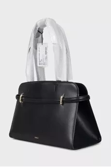 Meti bag with tag
