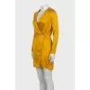 Fitted yellow dress with print