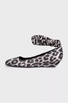 Black animal print shoes