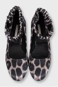 Black animal print shoes