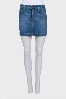 Straight-cut denim skirt with pockets