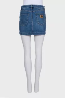 Straight-cut denim skirt with pockets