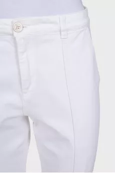 White straight-leg jeans with pockets