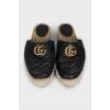 Quilted leather clogs with logo