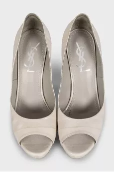 Grey leather open-toe shoes