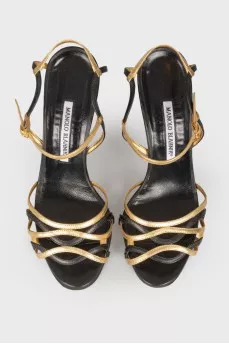 Black hair barefilities with golden