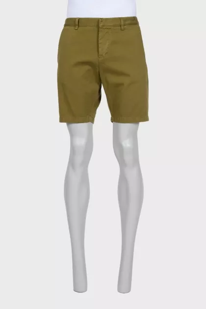 Men's green straight-leg denim shorts