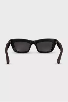 Sunglasses with rubber temples