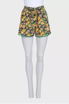 Viscose suit with shorts in a floral print