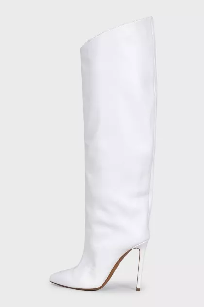 White leather boots with pointed toes