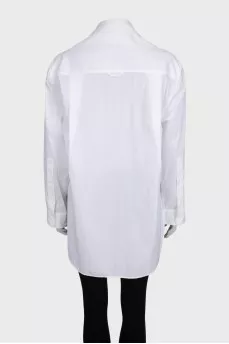 Белая рубашка oversize на пуговицах