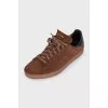 Men's brown suede lace-up sneakers