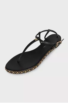 Leather sandals with a gold chain