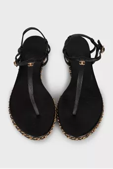 Leather sandals with a gold chain