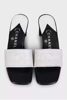 Leather mules with embroidered logo
