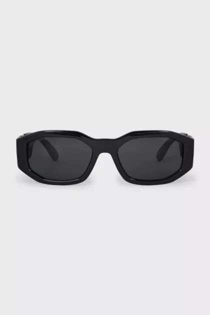 Medusa sunglasses with a 3D logo