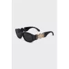 Medusa sunglasses with a 3D logo