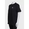 Black straight-cut T-shirt with embroidery