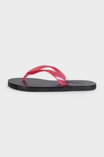 Beach flip-flops with tag