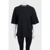 Чорна футболка oversize з лого