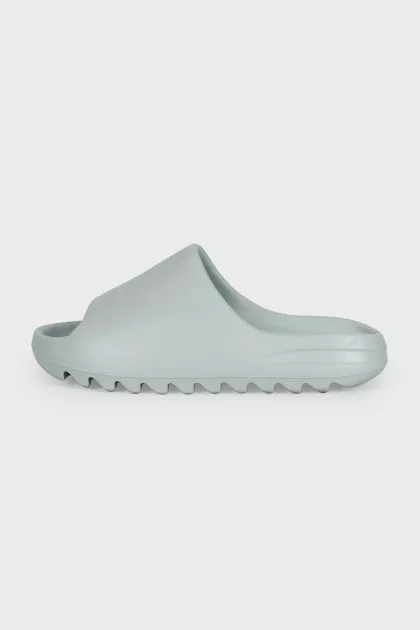 Гумові шльопанці Yeezy Slide