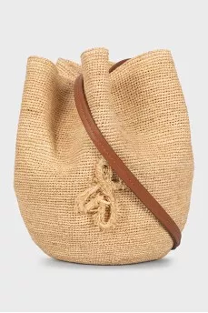 Beige raffia bucket bag