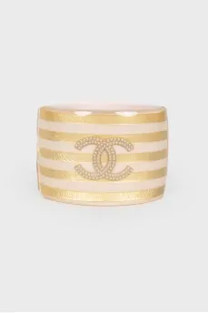 A wide striped bracelet
