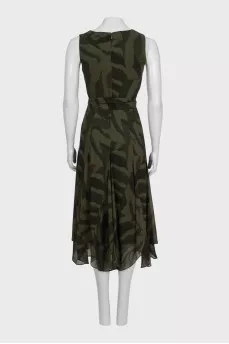 Green fitted dress with a zipper
