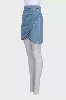 Blue denim skirt with a zipper
