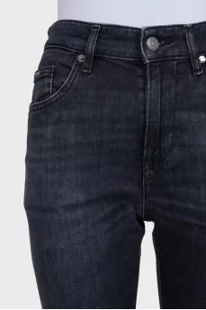 Men's mid-rise straight-leg jeans