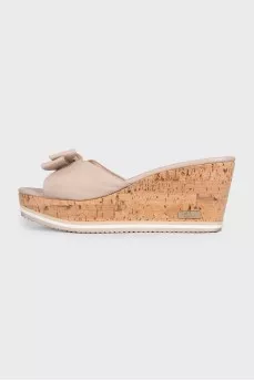 Beige leather mules with a wooden platform