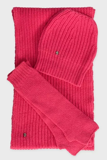 Set of hat, scarf and mittens