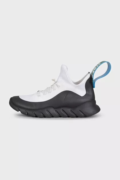 Men's sneakers with accent heels