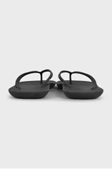 Men's black rubber flip flops