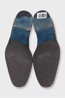 Men's brown leather shoes with perforated toes