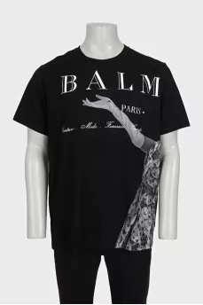 Men's black printed t-shirt with tag