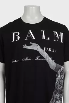 Men's black printed t-shirt with tag