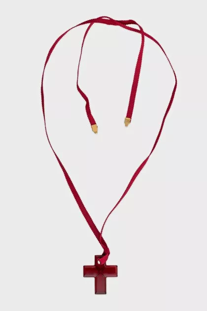 Necklace with crystal pendant