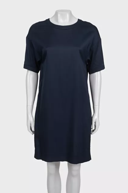 Blue straight-cut dress with short sleeves