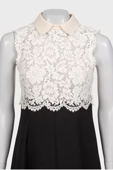 Fitted dress made of wool and silk with a zipper