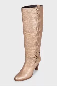 Beige leather boots with a stacked heel
