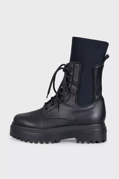 Leather boots with elastic laces