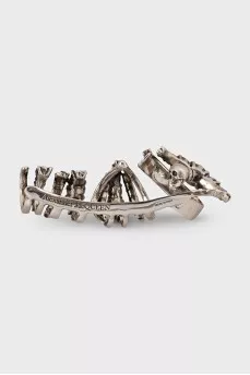 Single earring decorated with crystals